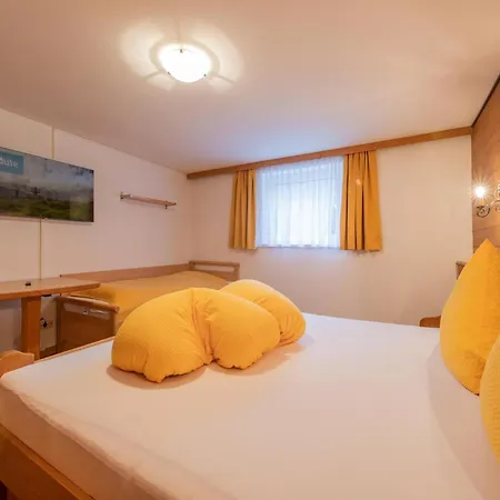 Апартаменти In Neustift With A Storage *