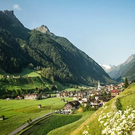 Апартаменти In Neustift With A Storage Нойштіфт-ім-Штубайталь