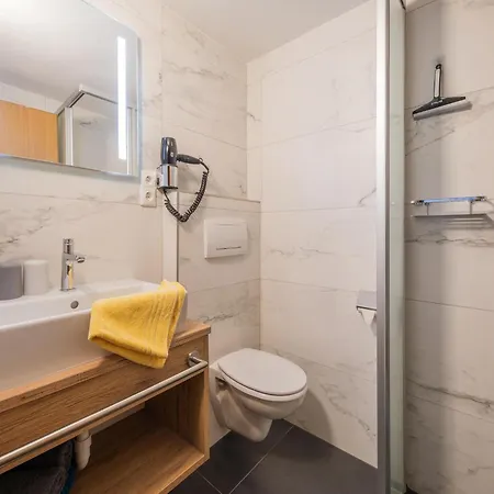 Апартаменти In Neustift With A Storage